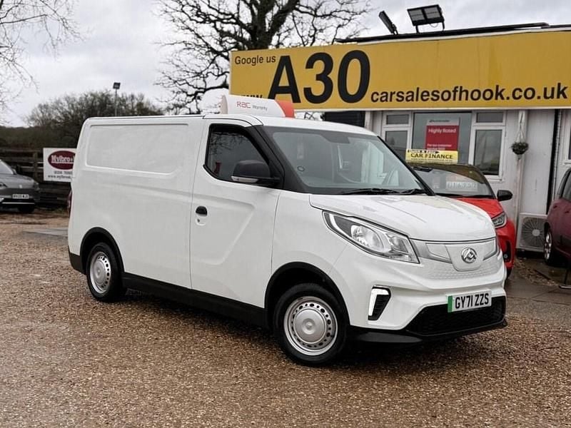 Used Maxus eDeliver 3 89 kW (122 HP) 2022 White Van