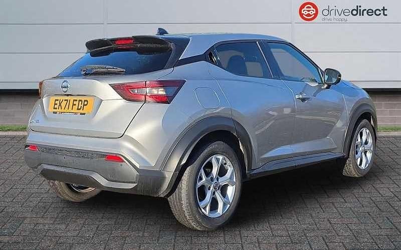 Used Nissan Juke N-Connecta 117 HP (86 kW) 2020 Silver SUV
