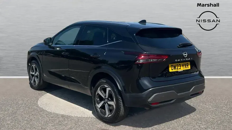 Used Nissan Qashqai N-Connecta 140 HP (102 kW) 2023 Black SUV