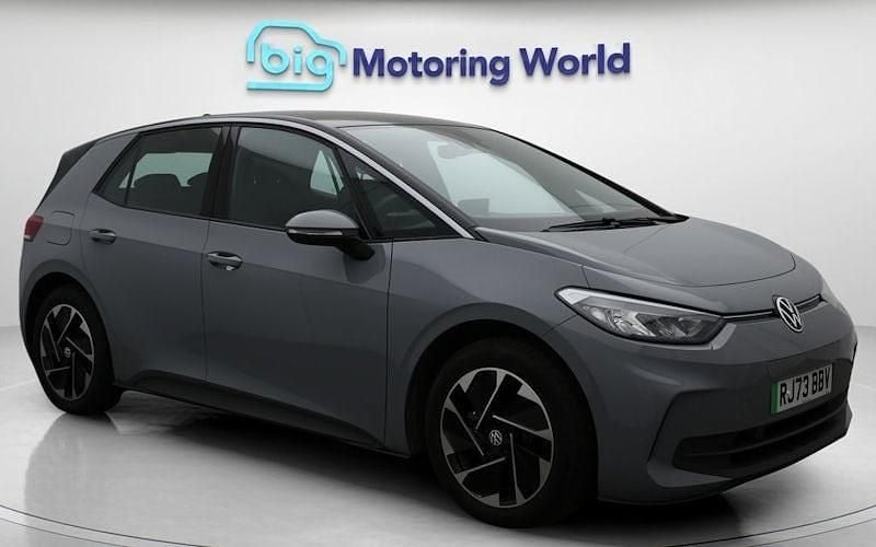 Grey Used 2023 VW ID.3 Pro Hatchback | £17,000 (Good price) - Image 1/4