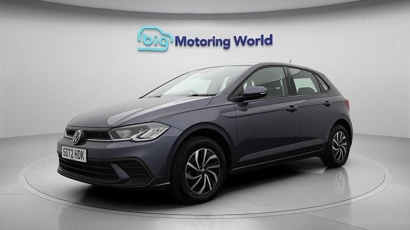 Begagnad VW Polo S 80 HK (58 kW) 2022 Grå Halvkombi