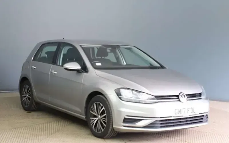 Used VW Golf VII SE 125 HP (91 kW) 2017 Hatchback