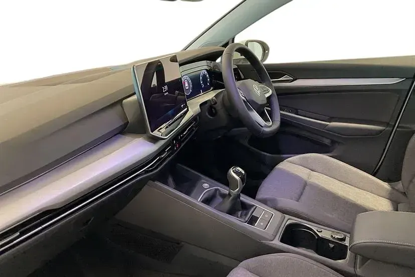 New VW Golf VIII Life 115 HP (84 kW) 2026 Pure white Hatchback