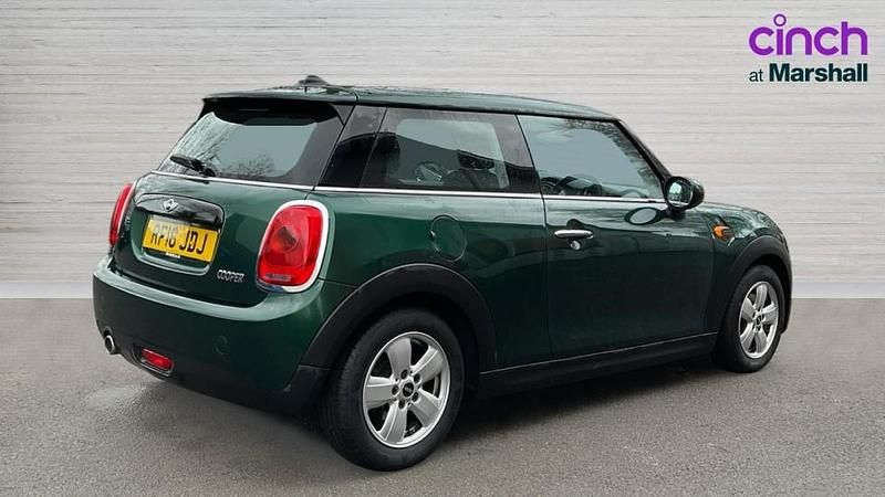Używany Mini Cooper 136 KM (100 kW) 2016 Zielony Hatchback