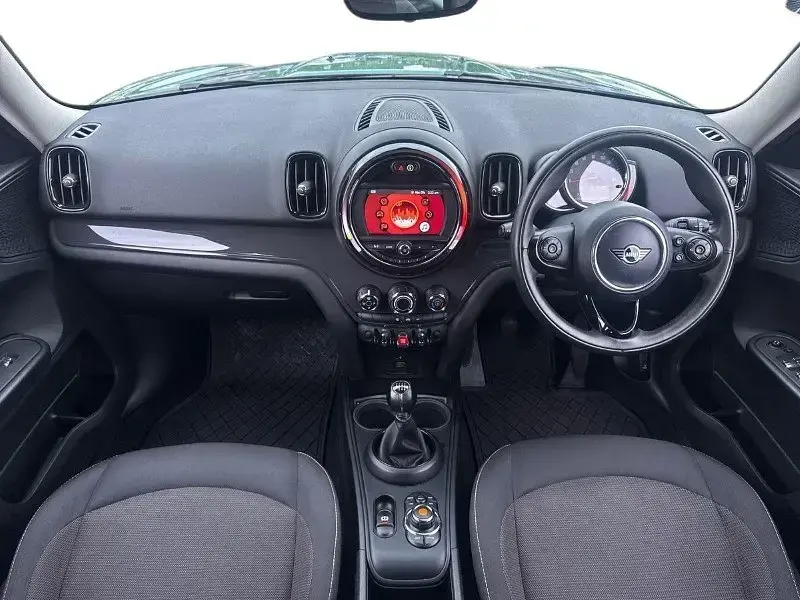 Used Mini Cooper Classic 134 HP (98 kW) 2019 Green Hatchback