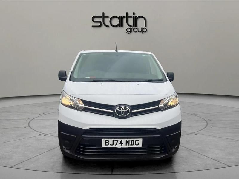 Used Toyota Proace Active 142 HP (104 kW) 2024 White MPV