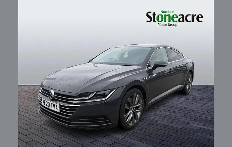 Usado VW Arteon SE 150 HP (110 kW) 2020 Cinzento Citadino