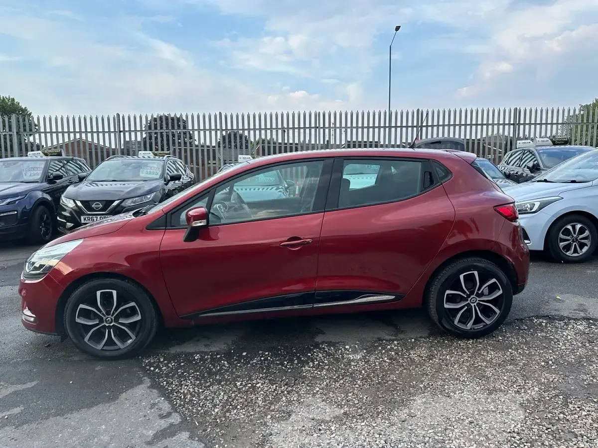 Used Renault Clio Play 2019 Red Hatchback