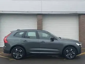 Used Volvo XC60 Plus 250 HP (183 kW) 2025 Green SUV
