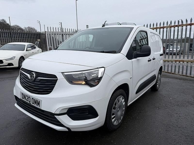 Used Vauxhall Combo Sportive 100 HP (73 kW) 2020 White Van