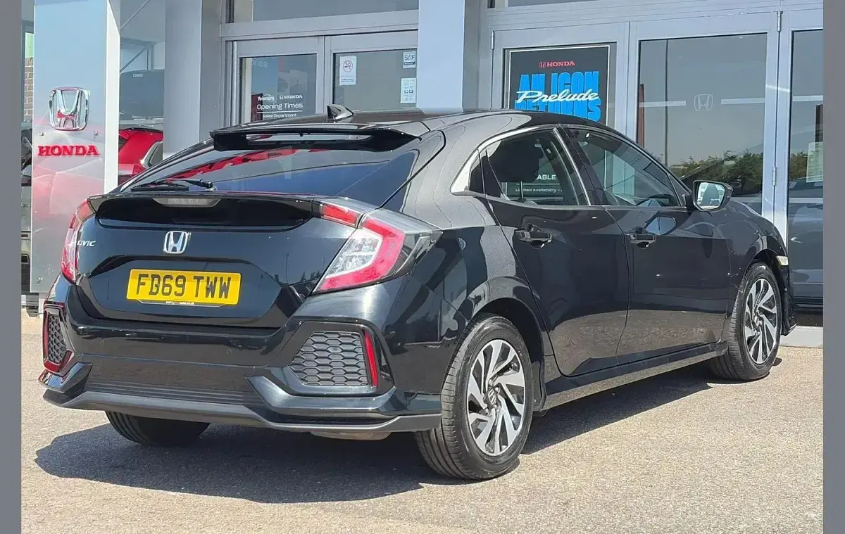 Used Honda Civic SE 126 HP (92 kW) 2020 Black Hatchback