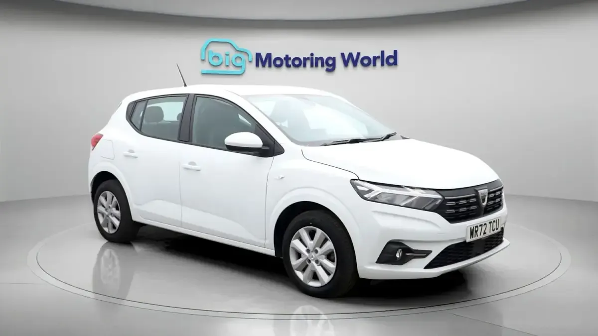 Begagnad Dacia Sandero Comfort 91 HK (66 kW) 2022 Halvkombi
