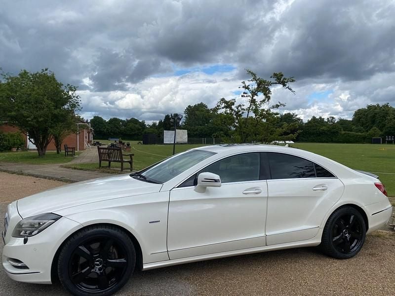 Used Mercedes CLS350 2011 White Coupe