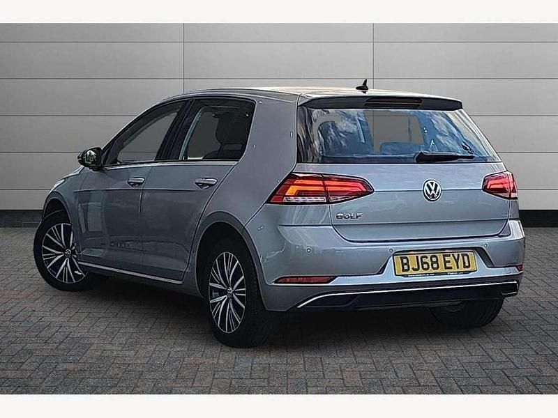 Used VW Golf VII SE 150 HP (110 kW) 2018 Silver Hatchback