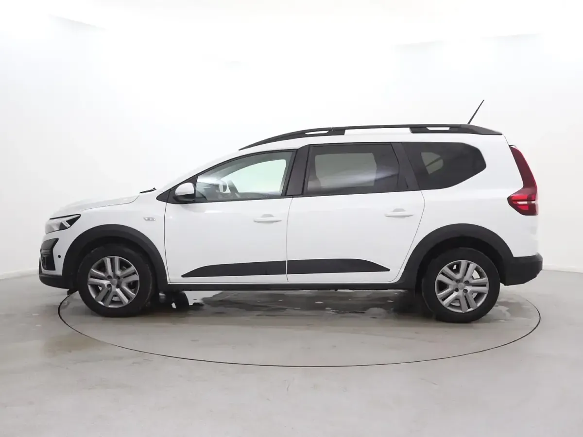 Usado Dacia Jogger Expression 2023 Branco Monovolume