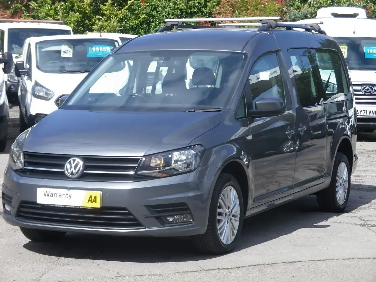 Used VW Caddy Maxi Life 122 HP (89 kW) 2020 Grey MPV