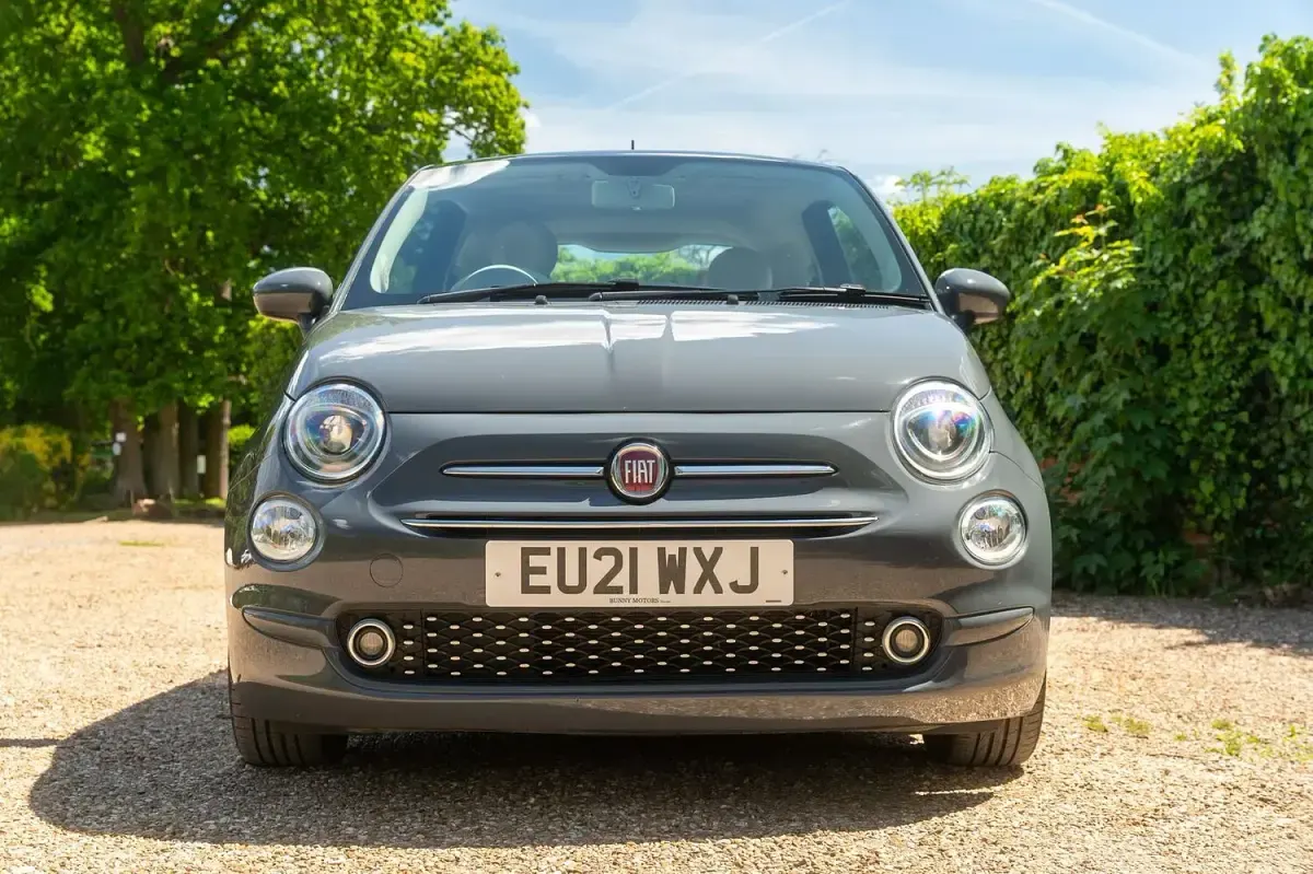Used Fiat 500 Lounge 70 HP (51 kW) 2021 Grey Hatchback