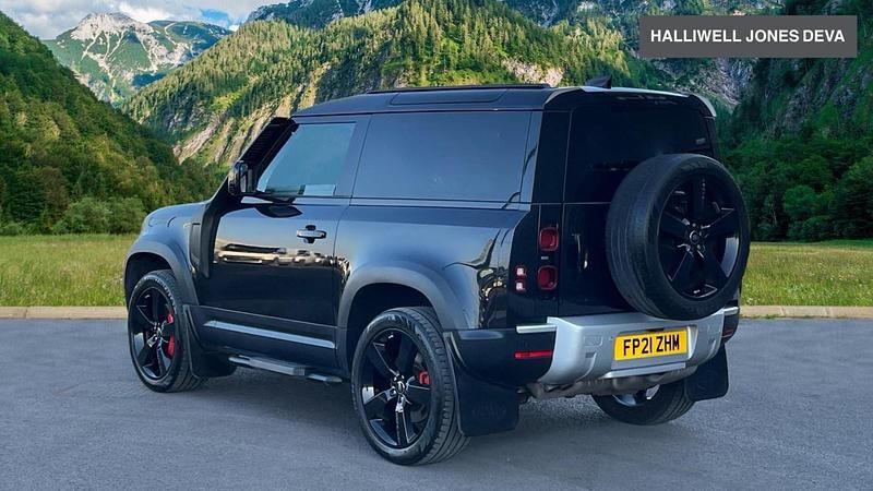 Used Land Rover Defender SE 2021 Black SUV