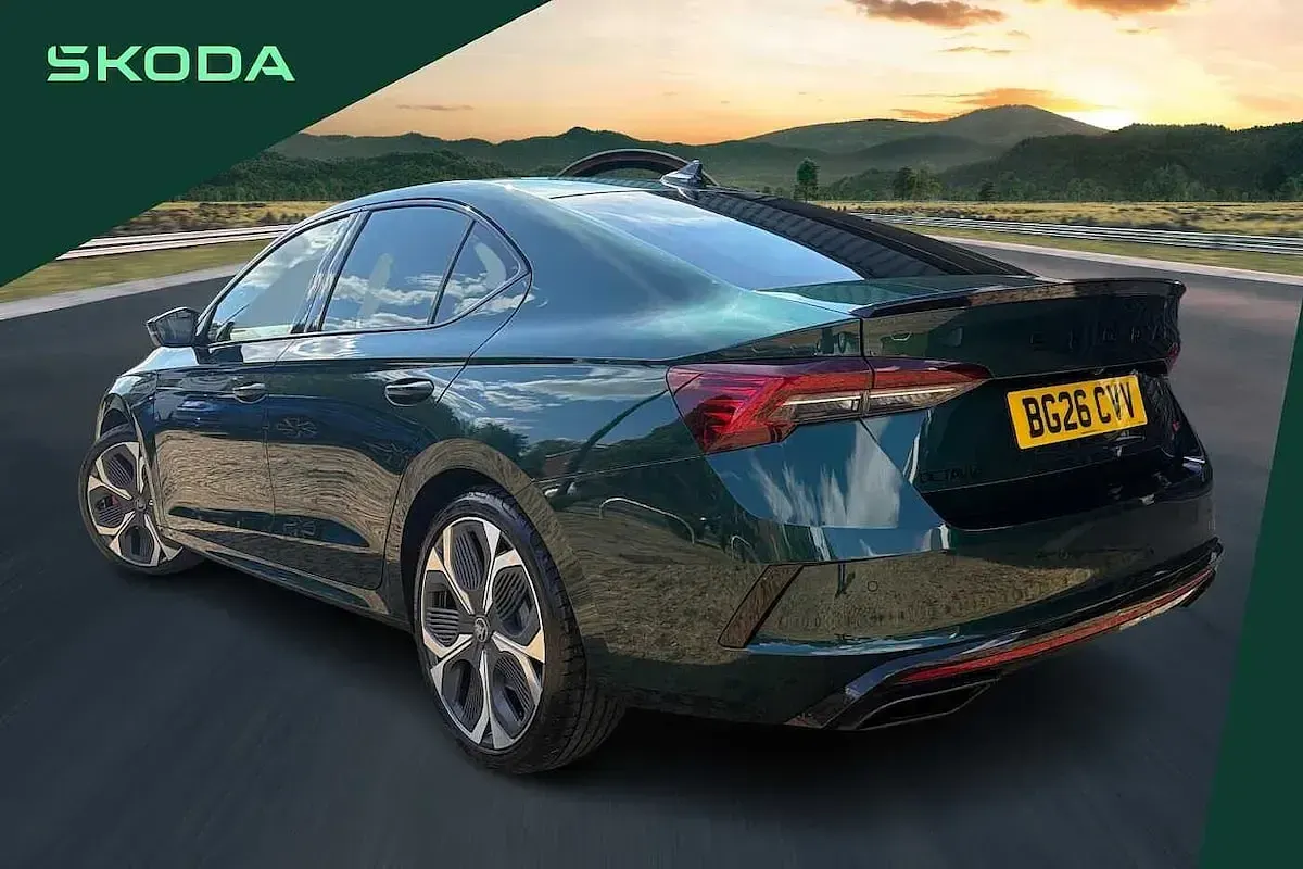 Used Skoda Octavia vRS 195 HP (143 kW) 2026 Royal green metallic Hatchback