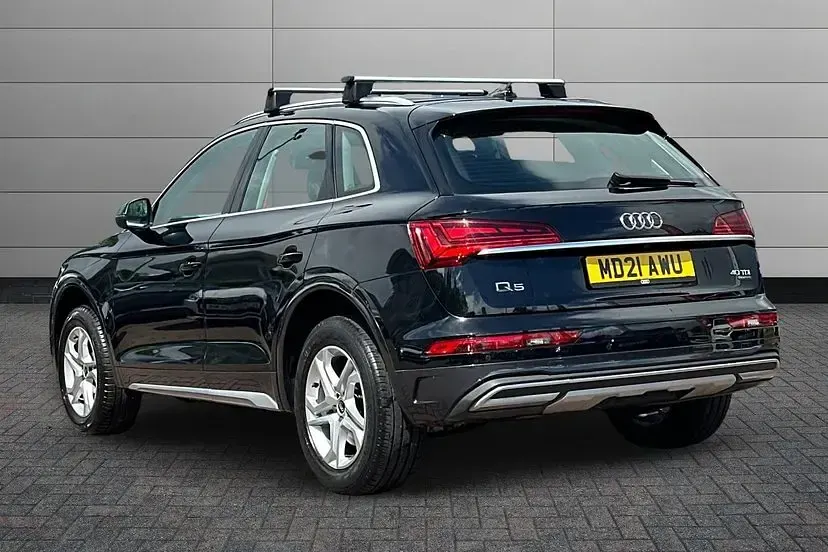 Used Audi Q5 Sport 204 HP (150 kW) 2021 Mythos black SUV