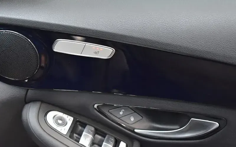 Used Mercedes C220 Executive 170 HP (125 kW) 2016 Black Estate