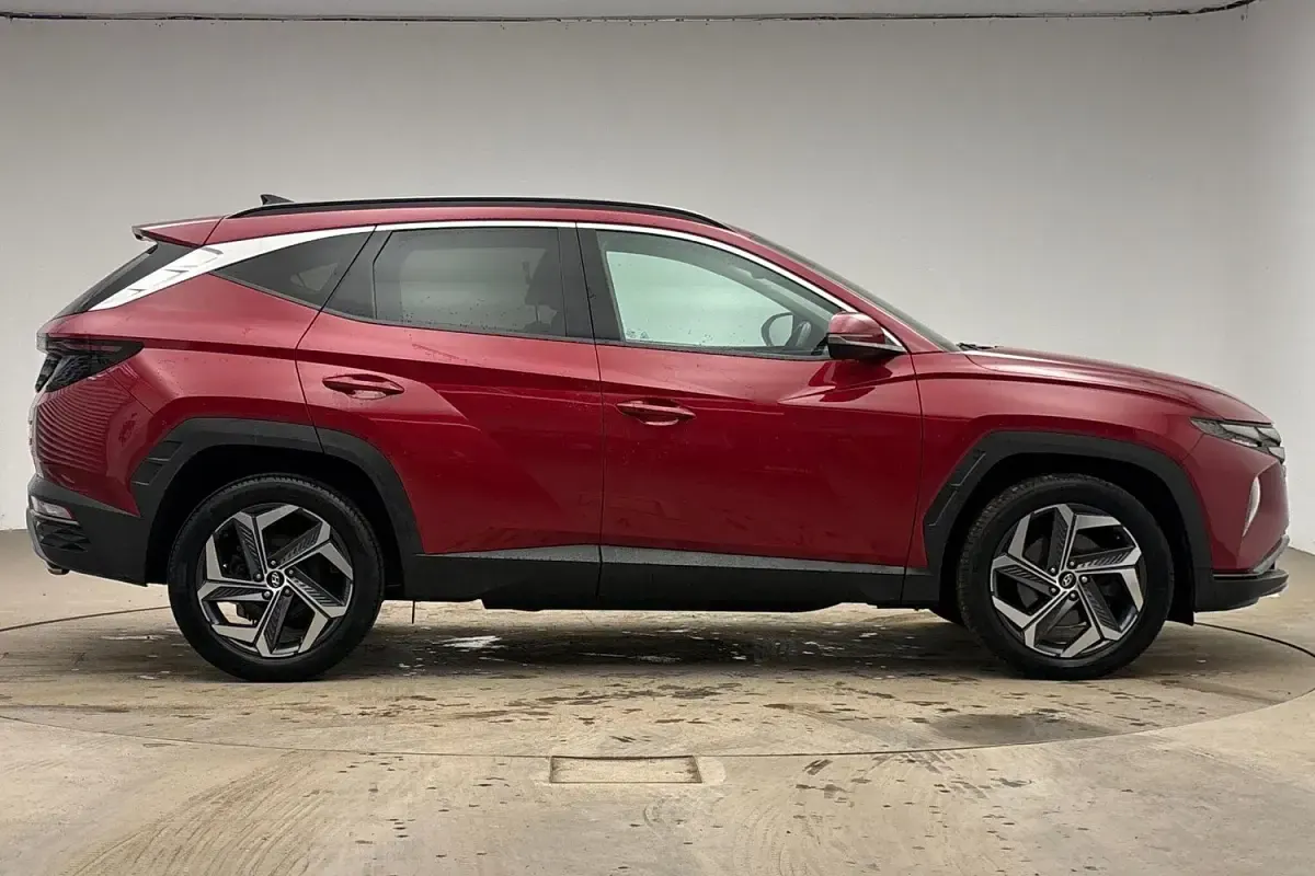 Used Hyundai Tucson Premium 230 HP (169 kW) 2022 Red SUV