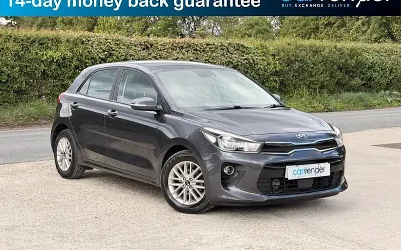 Begagnad Kia Rio 84 HK (61 kW) 2020 Halvkombi