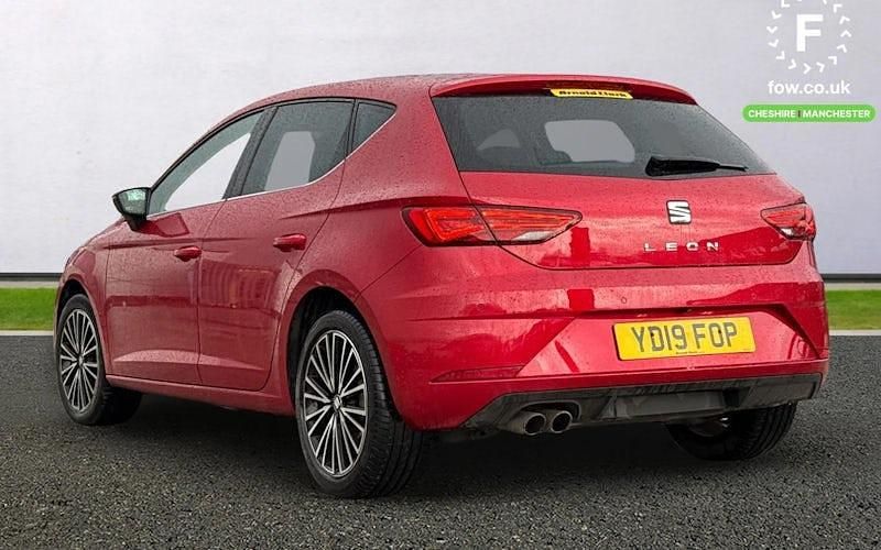 Used Seat Leon XCELLENCE Lux 190 HP (139 kW) 2019 Red Hatchback