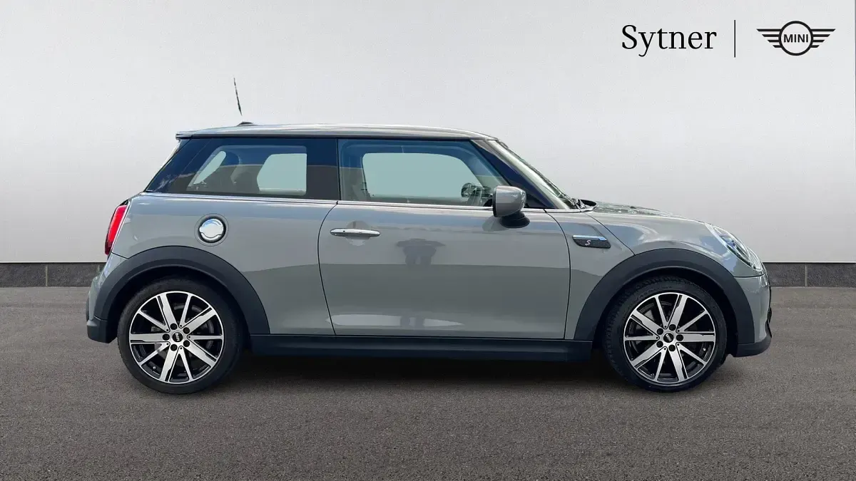 Used Mini Cooper S Classic 176 HP (129 kW) 2022 Grey Hatchback