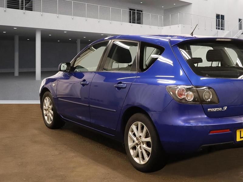 Used Mazda 3 Takara 103 HP (75 kW) 2008 Blue Hatchback