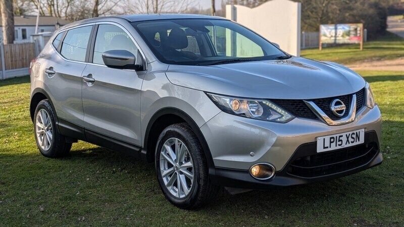 Silver Used 2015 Nissan Qashqai Acenta SUV | £4,850 (Super price) - Image 1/4