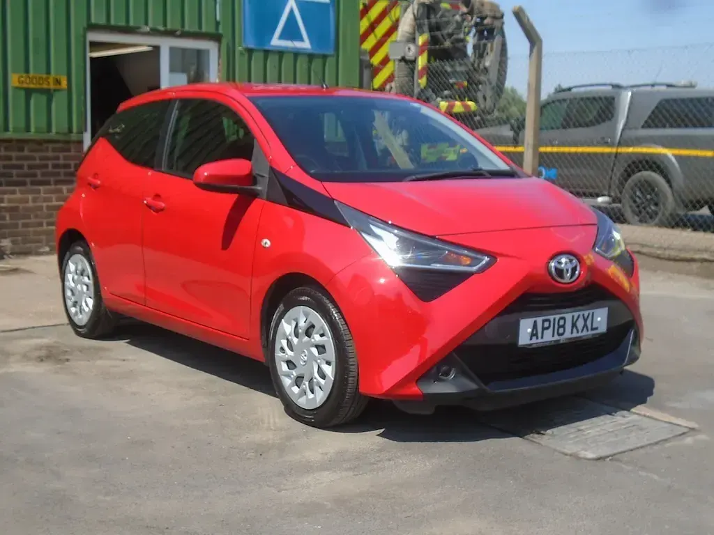 Used Toyota Aygo X-play 2018 Red Hatchback
