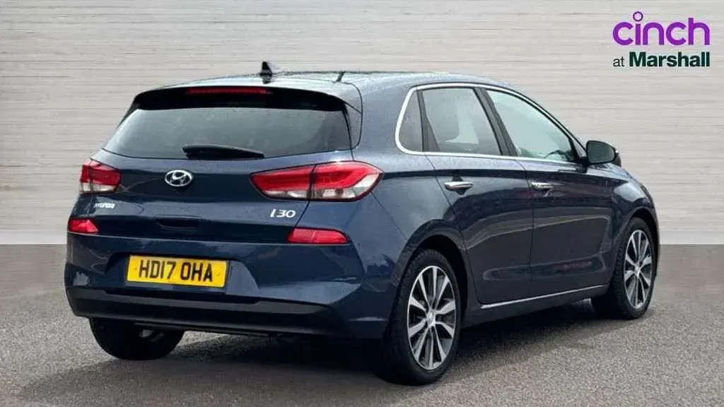 Used Hyundai i30 Premium SE 140 HP (102 kW) 2017 Blue Hatchback