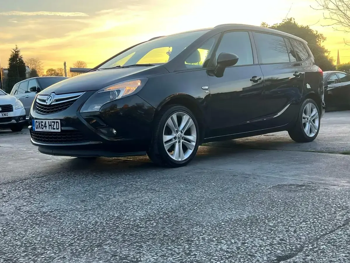 Used Vauxhall Zafira SRi 2015 Black MPV