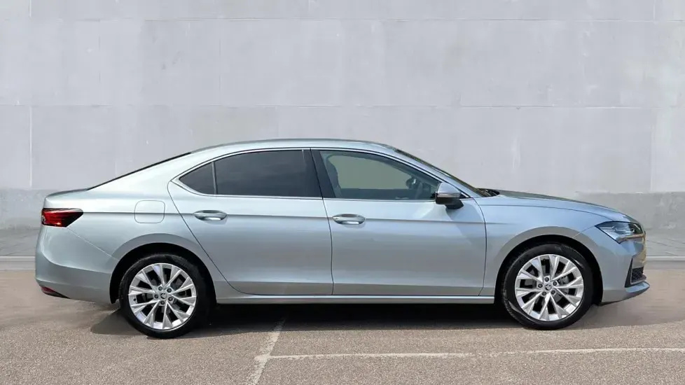 Used Skoda Superb SE L 150 HP (110 kW) 2025 Pebble silver