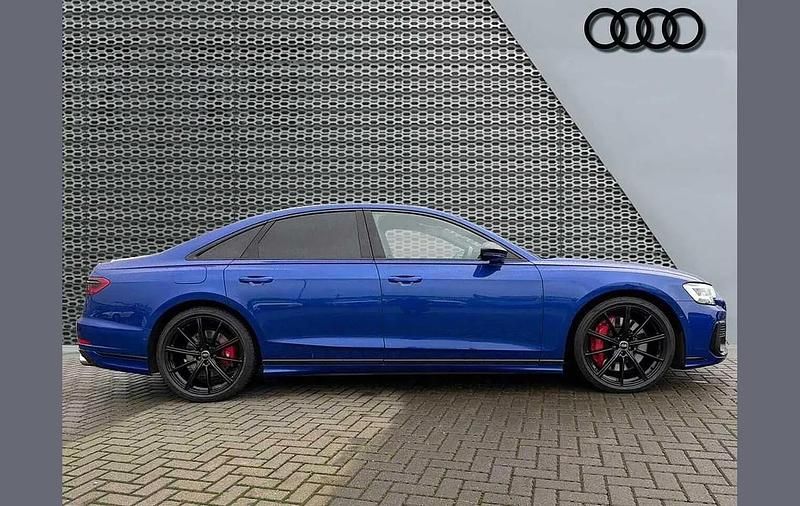 Used Audi S8 Black Edition 571 HP (419 kW) 2024 Blue Sedan