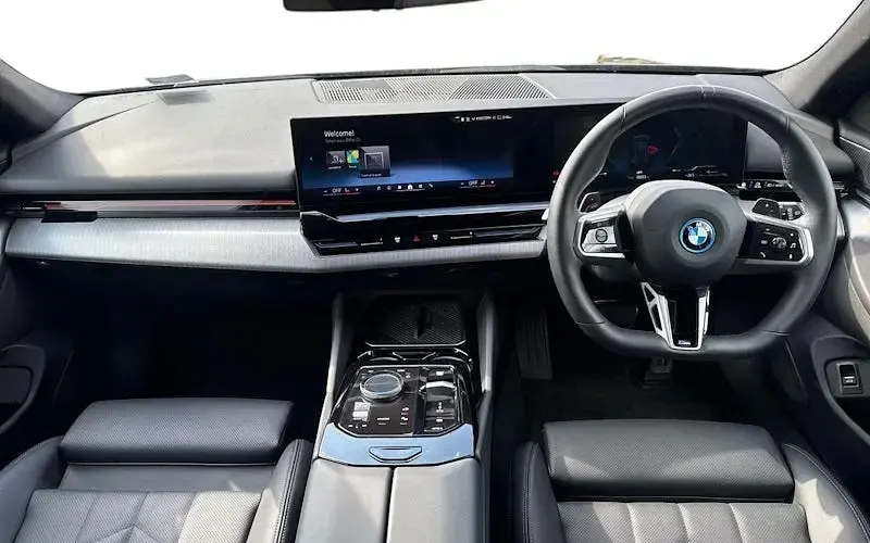 Used BMW 530e M Sport 299 HP (219 kW) 2024 Grey Estate