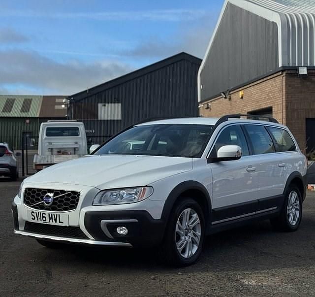 Usado Volvo XC70 SE 181 HP (133 kW) 2016 Branco SUV