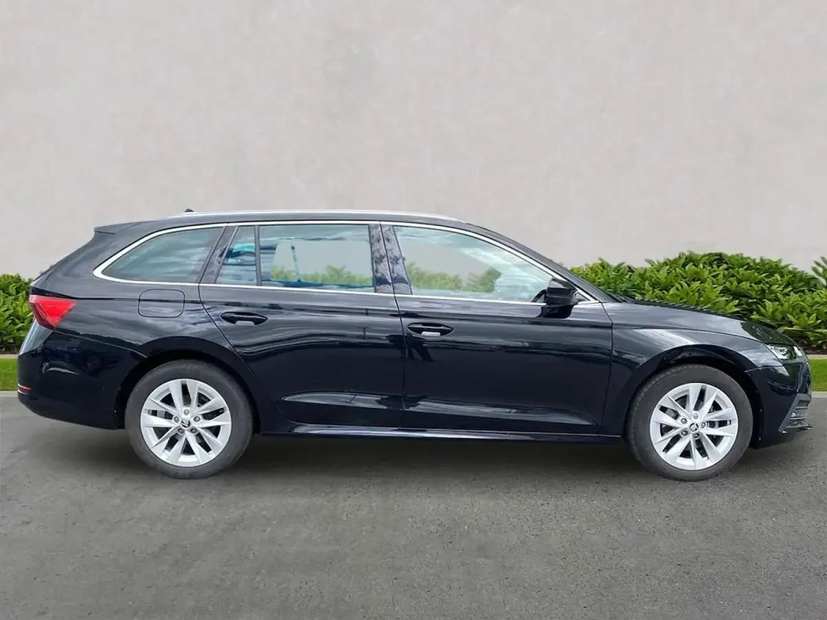 Used Skoda Octavia SE L 150 HP (110 kW) 2023 Black Estate