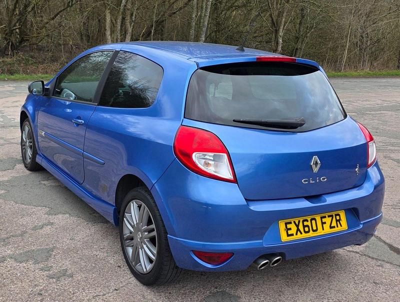 Used Renault Clio II GT 86 HP (63 kW) 2010 Blue Hatchback