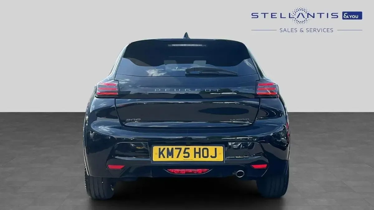 Used Peugeot 208 GT 108 HP (79 kW) 2025 Black Hatchback