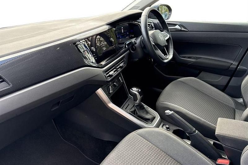 Used VW Taigo Life 110 HP (80 kW) 2023 Grey SUV