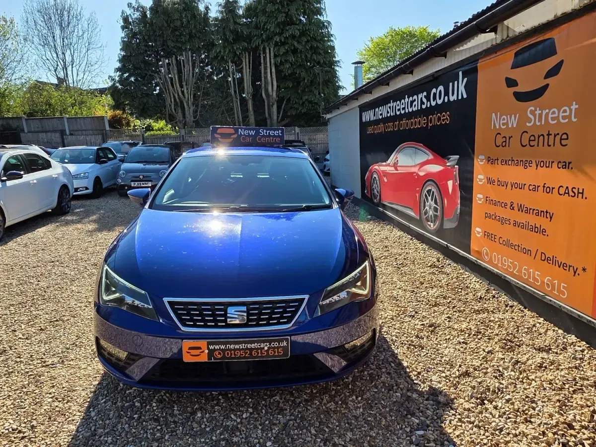 Usado Seat Leon XCELLENCE 150 CV (110 kW) 2019 Azul Utilitario