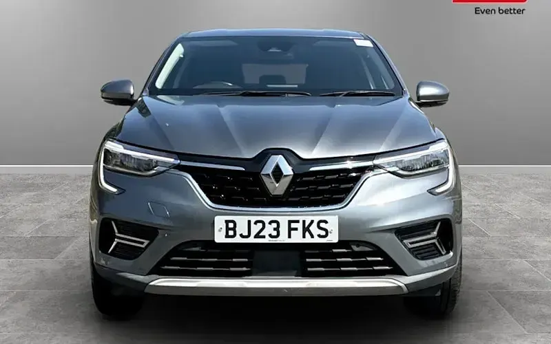 Used Renault Arkana Version S 143 HP (105 kW) 2022 Grey SUV