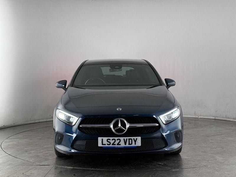 Used Mercedes A180 Executive 136 HP (100 kW) 2022 Blue Hatchback