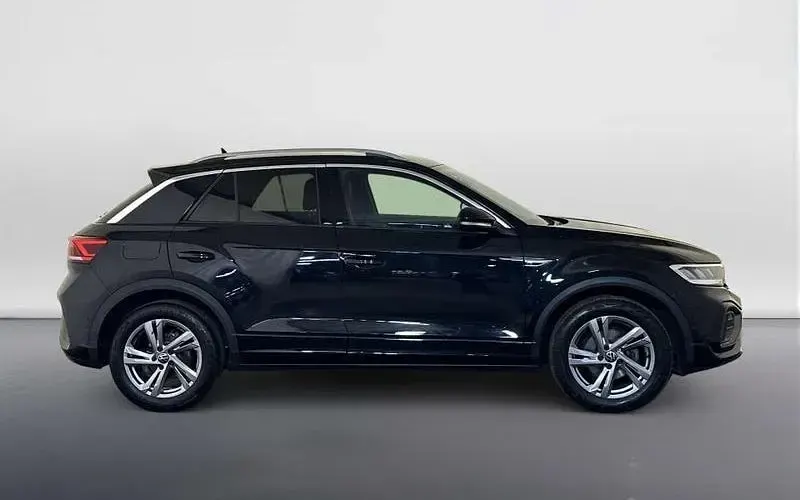 Used VW T-Roc R-line 150 HP (110 kW) 2024 Black SUV
