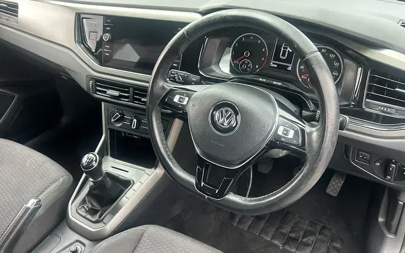 Used VW Polo SE 65 HP (47 kW) 2019 Grey Hatchback