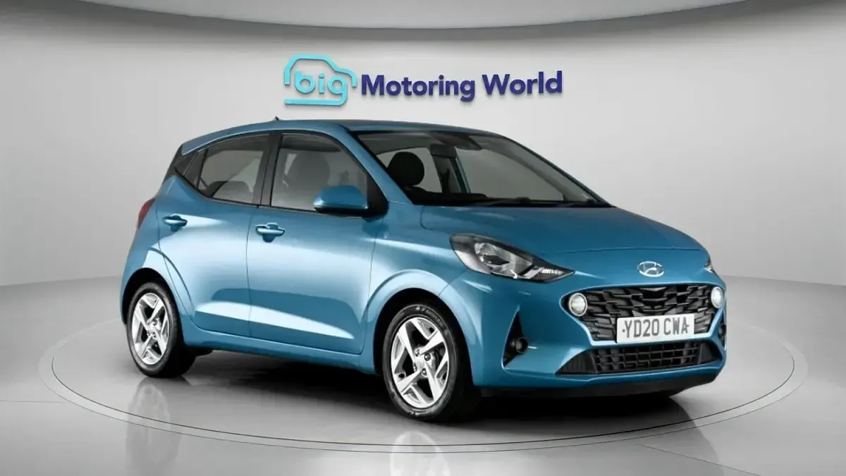 Used Hyundai i10 SE 65 HP (47 kW) 2020 Turquoise Hatchback