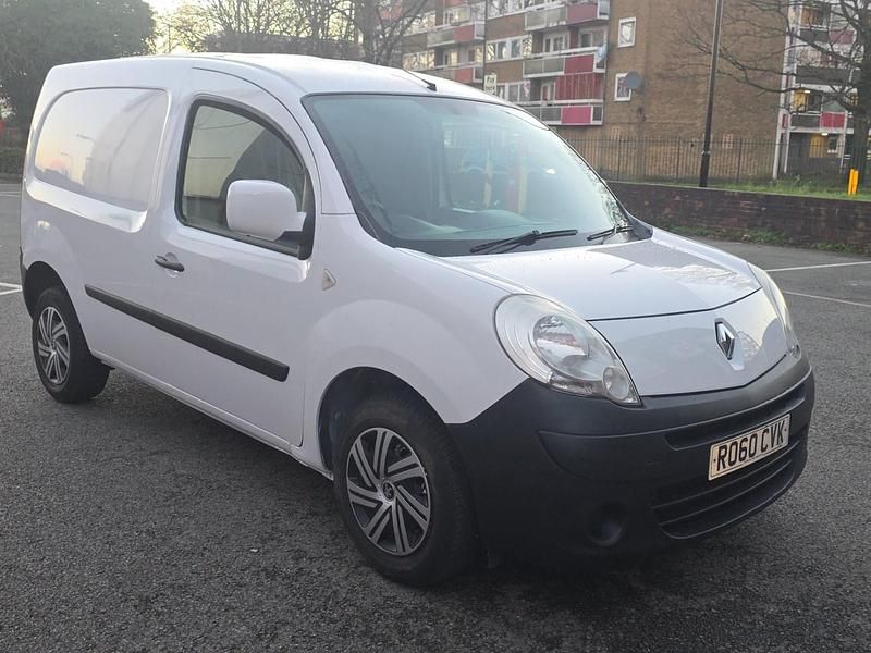 White Used 2010 Renault Kangoo Van | £3,495 (A bit pricey) - Image 1/4