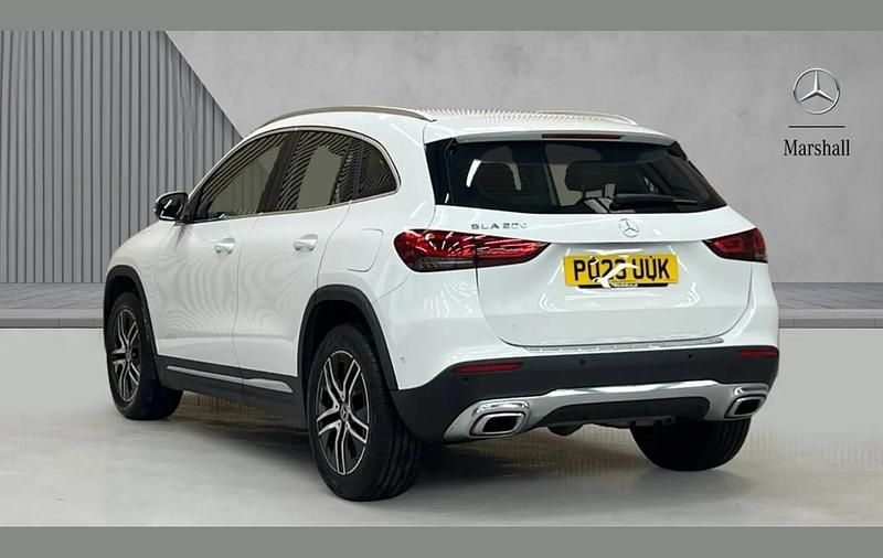 Used Mercedes GLA200 Executive 161 HP (118 kW) 2023 White SUV